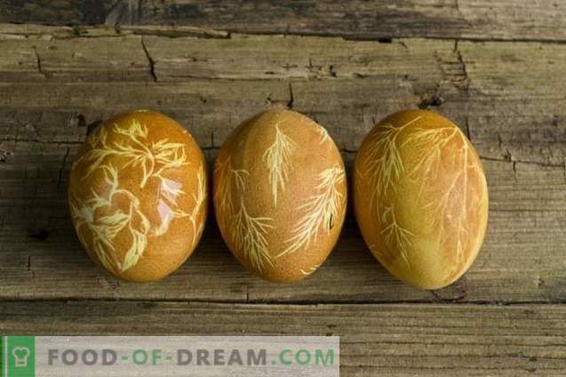 Kā krāsot olas Lieldienām ar kurkuma, sīpolu mizu, marli ...
