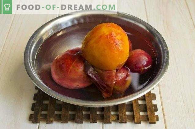 Ogu-augļu ievārījums no persikiem, zemenēm un nektarīniem