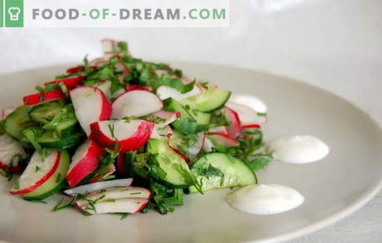 Mīļākās receptes ir vienkāršas ātras salāti. Vienkārši salāti katru dienu un brīvdienu galdiņā