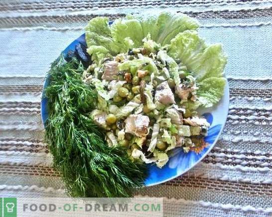 Salāti ar krūti: recepte ar fotogrāfijām. Apbrīnojamo salātu ar krūšu, plūmju, siera un ķīniešu kāpostiem soli pa solim apraksts