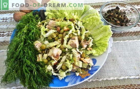 Salāti ar krūti: recepte ar fotogrāfijām. Apbrīnojamo salātu ar krūšu, plūmju, siera un ķīniešu kāpostiem soli pa solim apraksts