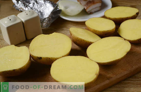 Kartupeļi ar bekonu cepeškrāsnī folijā - garša no bērnības! Detalizēta foto recepte kartupeļu gatavošanai ar speķi, kas cepta folijā