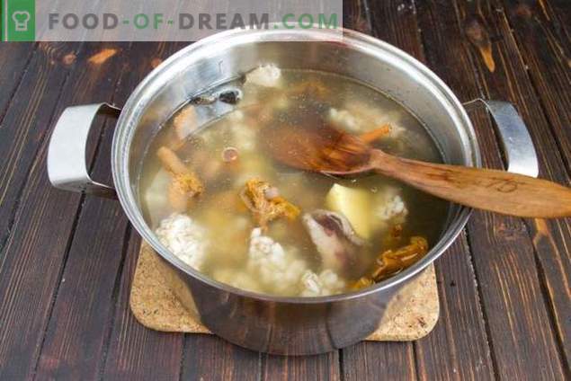 Гъбена супа с фасул и картофи