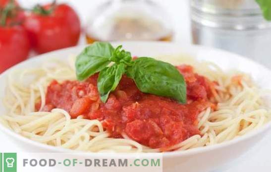 Spageti tomātu mērce ir labākais veids, kā dažādot vienkāršu ēdienu. Izvēle no labākajām receptēm tomātu spageti mērcē