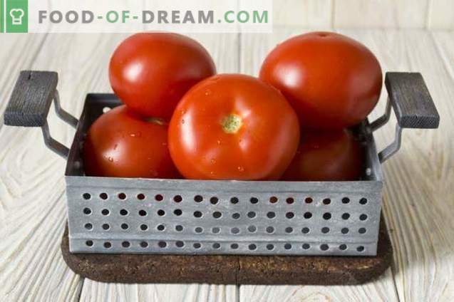 Dzirkstošo tomātu mērce no svaigiem tomātiem
