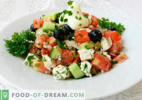 Salāti ar olīvām - labākās receptes. Kā pareizi un garšīgi pagatavot salātus ar olīvām.