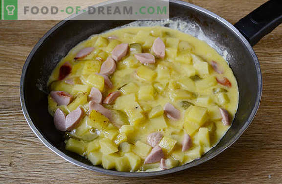 Vārīti kartupeļi ar olu pannā - barojošs ēdiens 